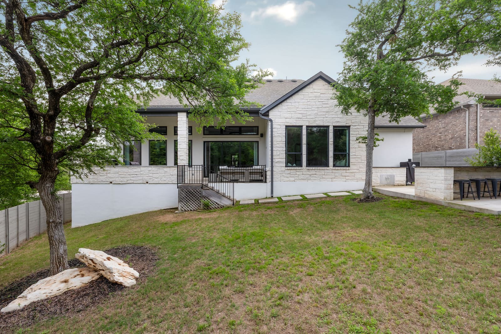 104 Hollytree Court, photo 39