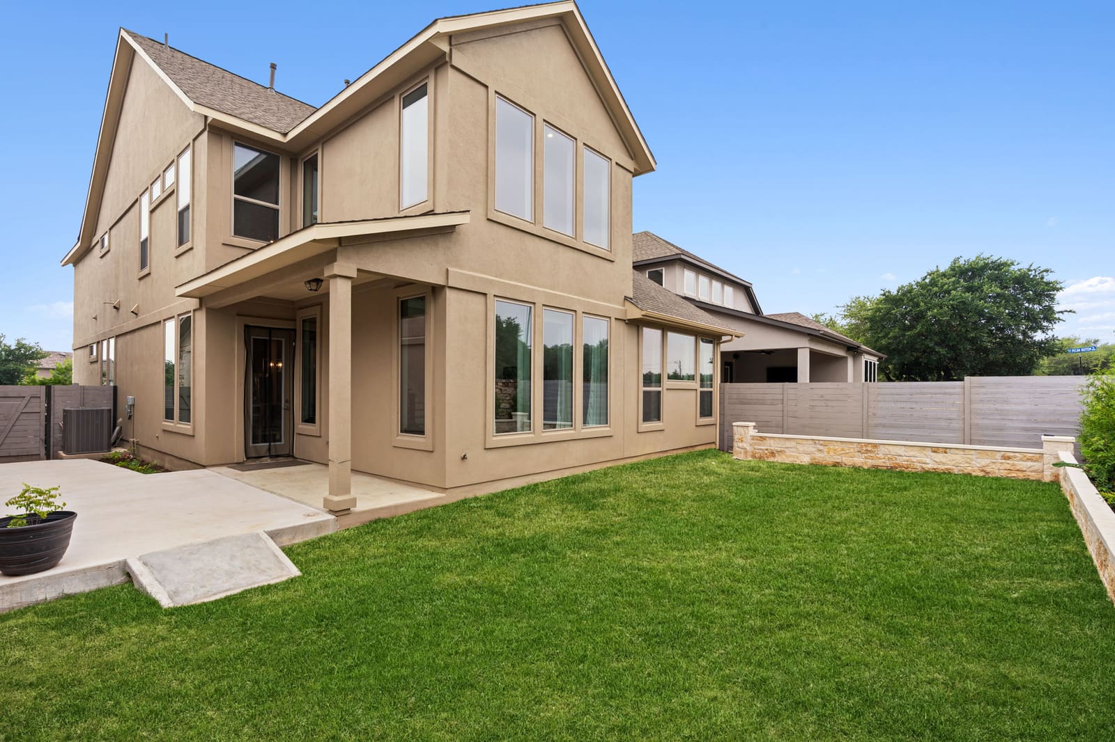 244 Diamondback Drive, photo 2