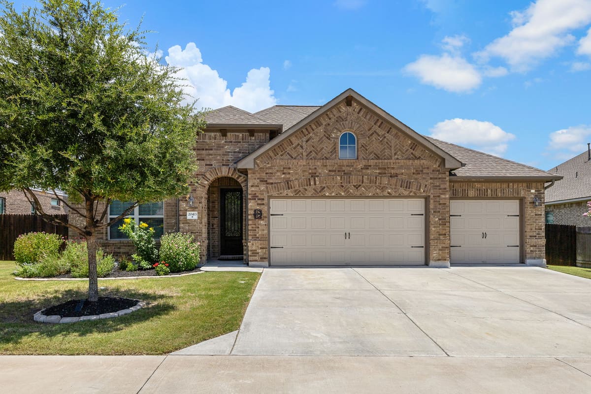 Sold: 20413 Martin Ln